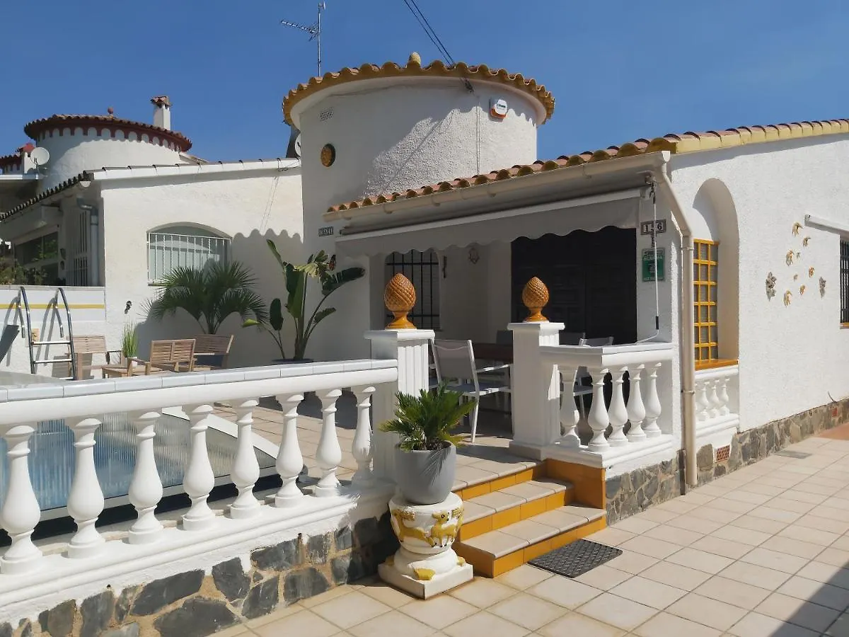 Xalet Amb Piscina Privada Villa Empuriabrava 0*,