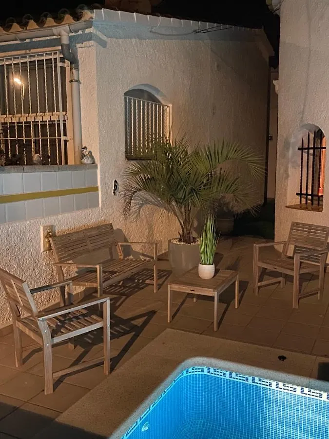 Xalet Amb Piscina Privada Villa Empuriabrava Holiday home