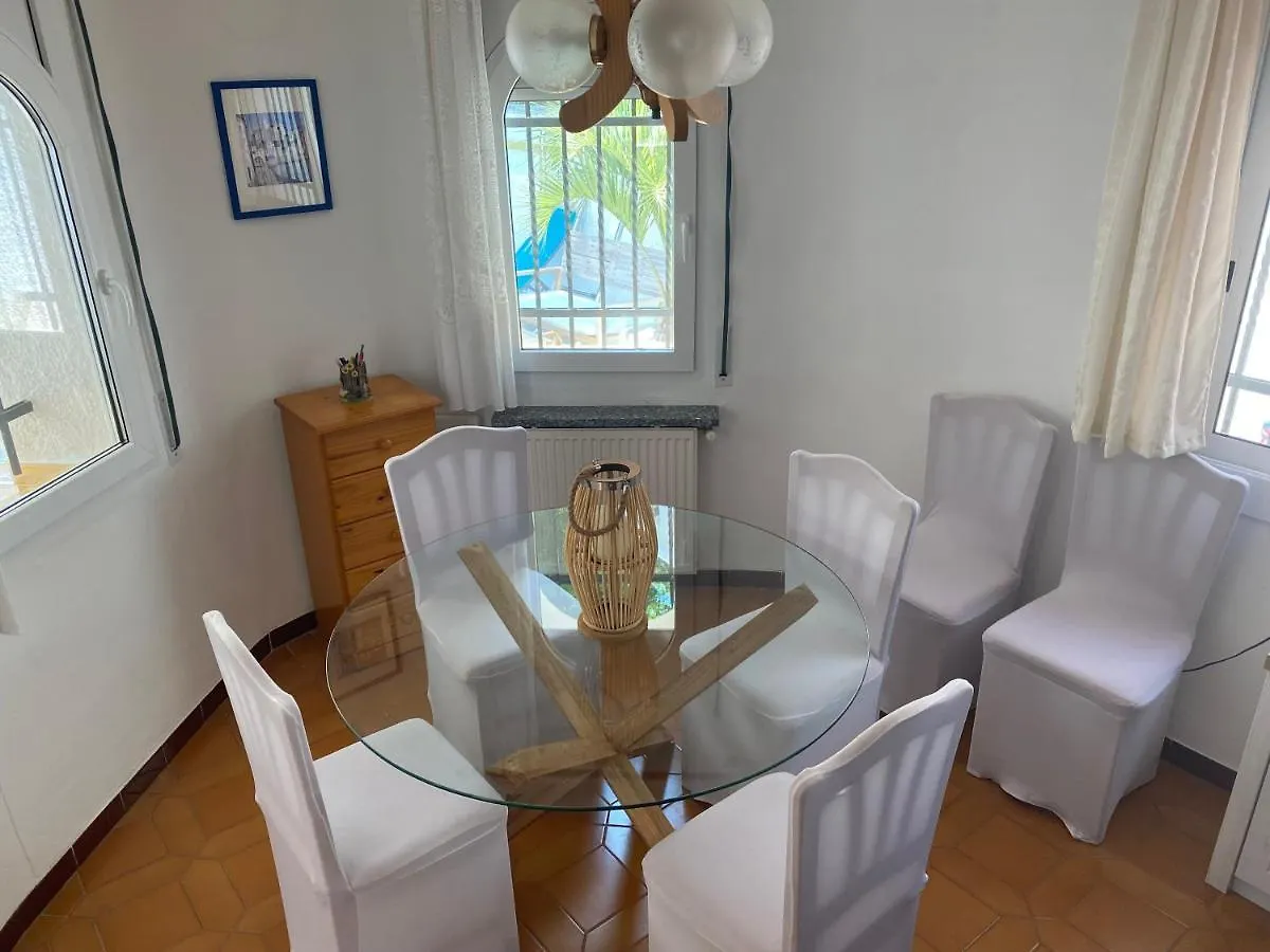 Xalet Amb Piscina Privada Villa Empuriabrava 0*,  Spain